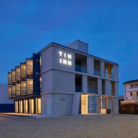 Tin Inn - Erkelenz - Das Hotel Aus Hochwertig Ausgebauten Ueberseecontainern المظهر الخارجي الصورة
